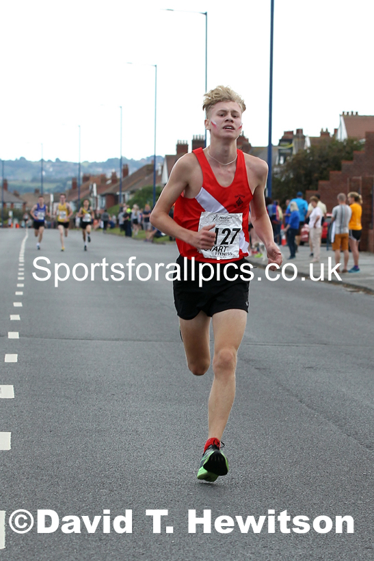 Mens under-17s 2021 Northern 6 and 4 Stage and Young Athletes Road Relays, Redcar. Photo: David T. Hewitson/Sports for All Pics
